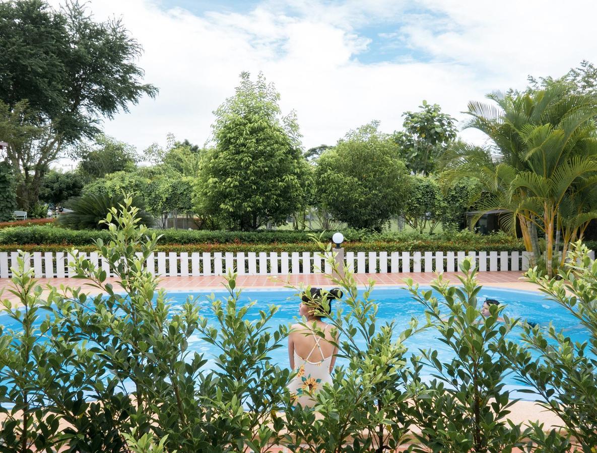 Rai Fahpratan Home And Garden Ban Pak Ngam  ภายนอก รูปภาพ